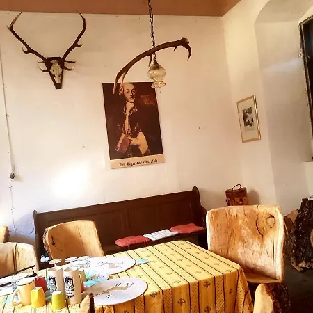 Homestay Historischezimmer *